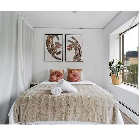 Apartment Bright And Spacious Apt, W&d In Unit - Monthly *