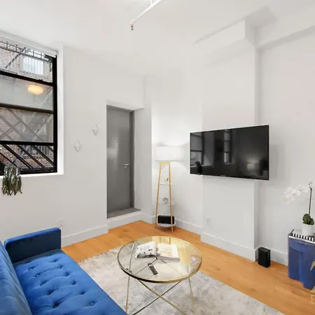 Beautifully Renovated In Prime Manhattan * New York