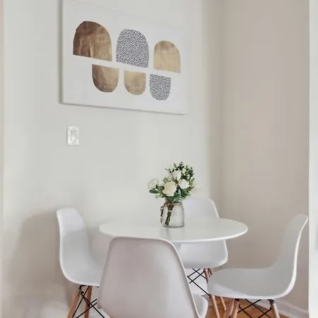 Gorgeous 2 Bedroom In Ues Apartment