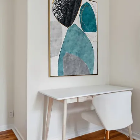 Gorgeous 2 Bedroom In Ues *