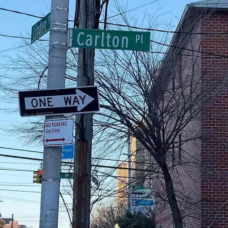 Cozy Private In Downtown Flushing New York