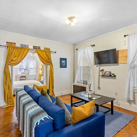 Apartment Impeccable 1br Unit In Brooklyn New York
