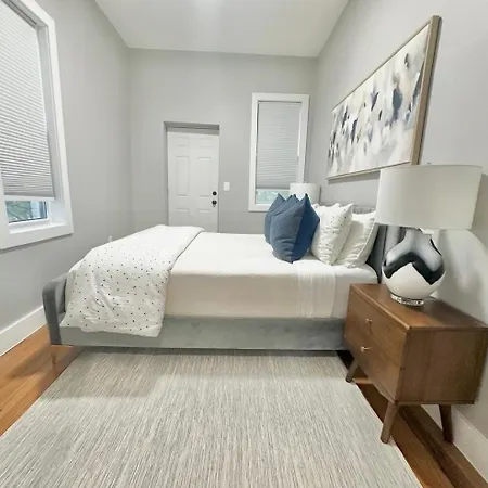Large 4 Bedroom Nyc *