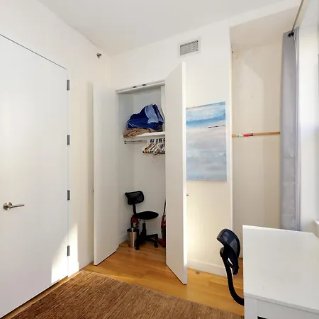 Time Square Vicinity- Luxury 2br 2ba Nyc Apartment