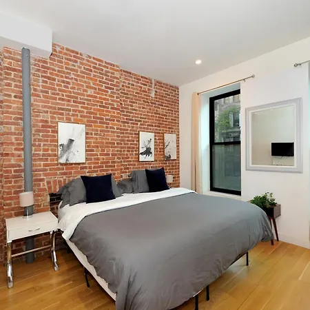 Time Square Vicinity- Luxury 2br 2ba Nyc Apartment