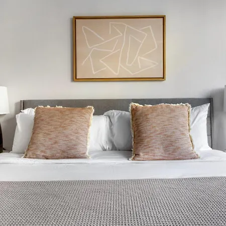 Chelsea 1br W Doorman Wd Nr West Village Nyc-1385 Apartment