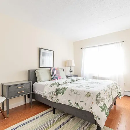 Stunning 3 Bed Fully Furnished * New York