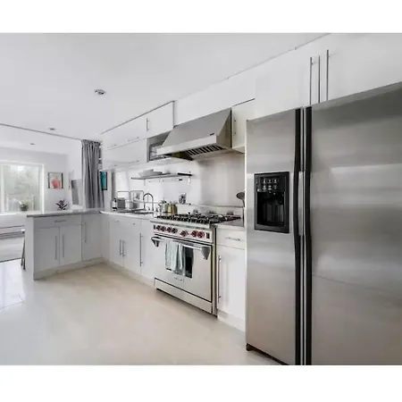 Bright And Spacious Apt, W&d In Unit - Monthly Apartment New York