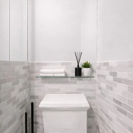Apartment Hip Nyc Hideaway In Lively East Village New York
