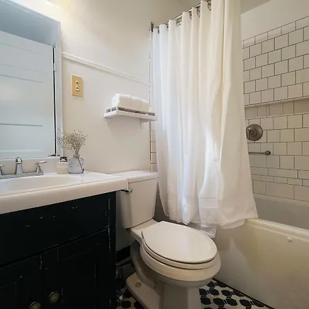 The Helton At Midtown Apartment New York