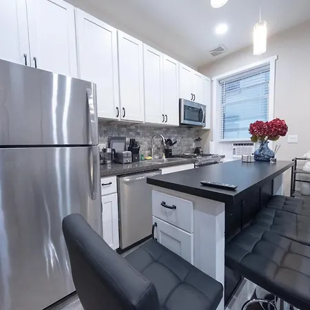 Apartment Brand New 3br 2ba Next To Park, Elevator *