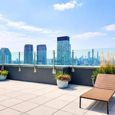 Apartment Elegant Long Island With Skyline Views New York