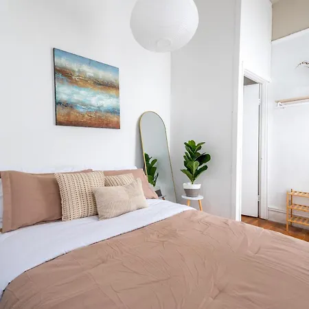Bright And Beautiful 3 Bedroom Midtown West *
