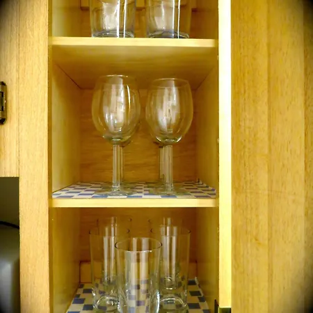 Rated 1br - Lenox 127 *