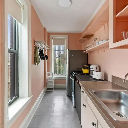 Prime Cobble Hill Spacious 1br Alcove * New York