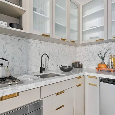 Alluring And Spacious 1 Bed 1 Bath Apartment New York