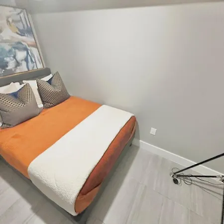 Large 4 Bedroom Nyc