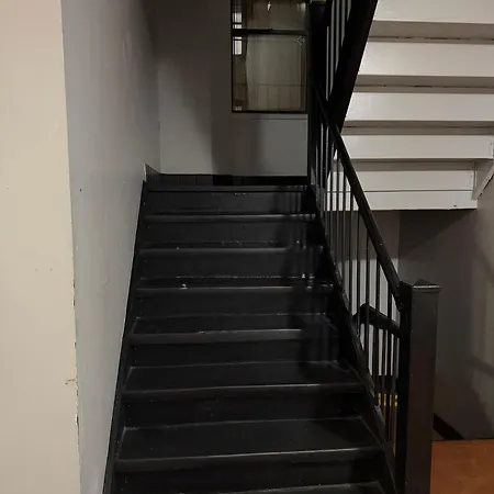 Cozy 2 Bedroom In Thriving Crown Heights Area New York