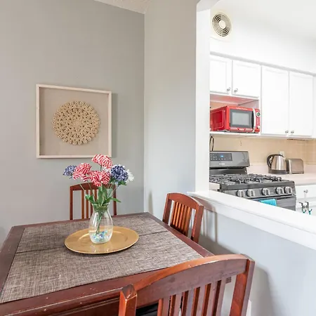 Apartment Stunning 3 Bed Fully Furnished