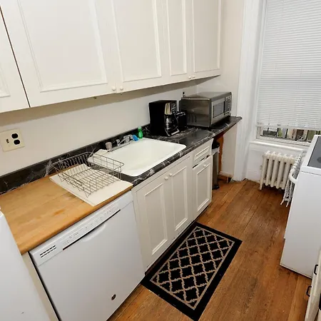 Apartment Comfy 3 Bedroom 1 Bath In Nyc *