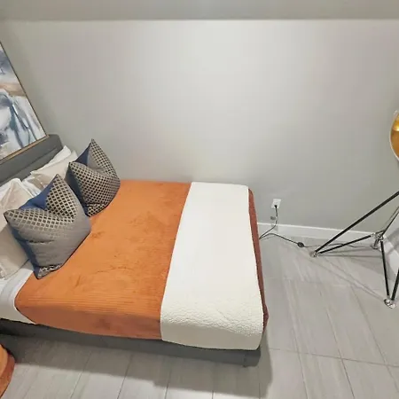 Large 4 Bedroom Nyc Apartment New York