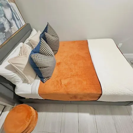 Large 4 Bedroom Nyc New York