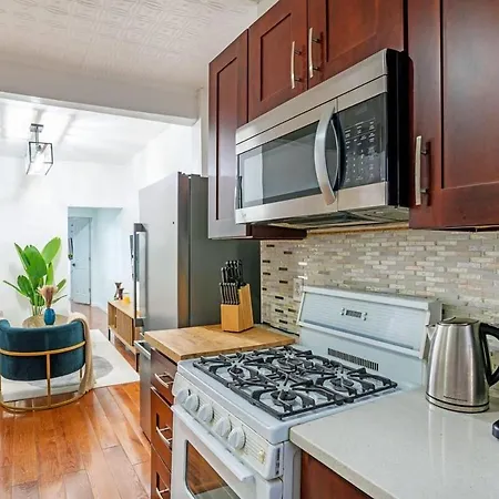 Prime Location 1br Newly Furnished