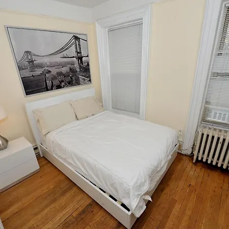 Apartment Comfy 3 Bedroom 1 Bath In Nyc New York
