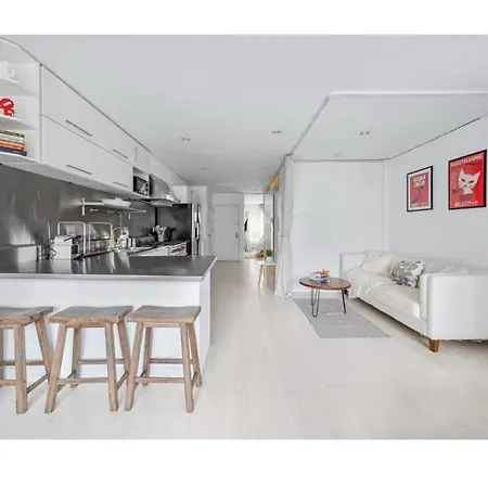 Bright And Spacious Apt, W&d In Unit - Monthly *