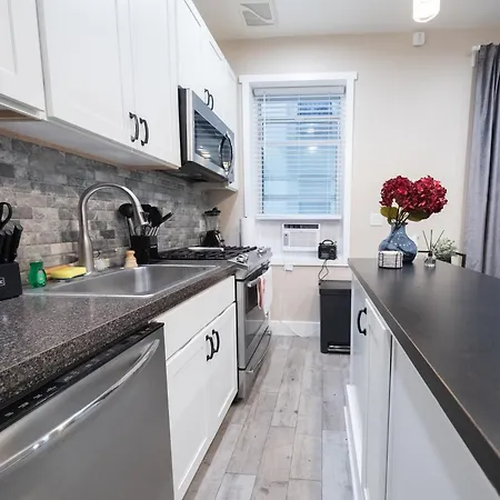 Brand New 3br 2ba Next To Park, Elevator * New York