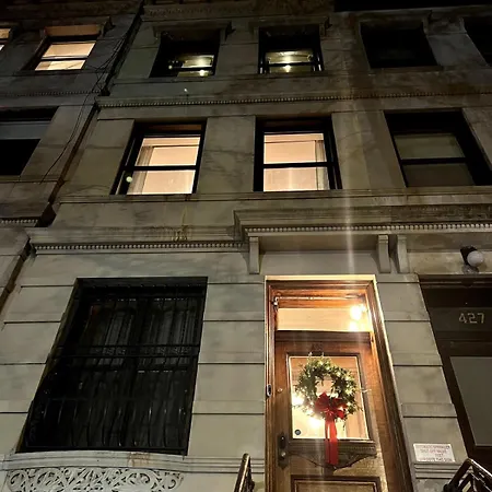 Apartment Elegant Historic Harlem Townhouse For Summer