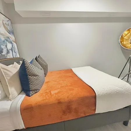 Large 4 Bedroom Nyc *