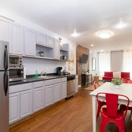 Apartment Bright And Beautiful 3 Bedroom Midtown West New York