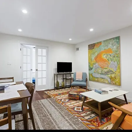 Enchanting Brownstone With A Magical Garden Apartment *