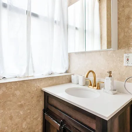 Apartment 26a-2 Spacious Brand New Fully Furnished 2-bedroom In Prime Murray Hill Move-in Ready