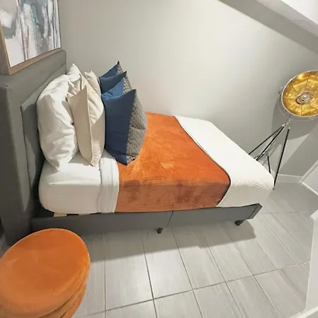 Large 4 Bedroom Nyc *