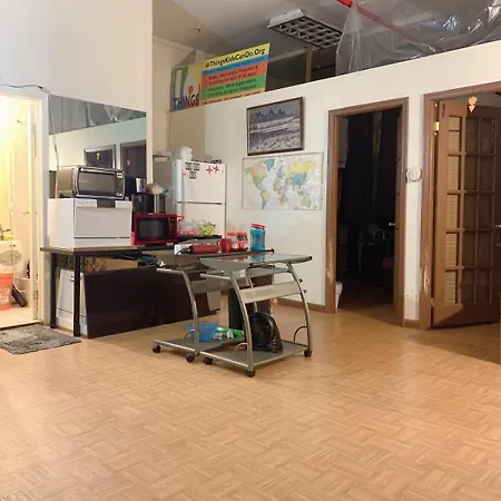 Apartment Near Seaport In Chinatown New York