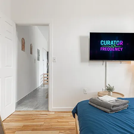 Queens Nyc Bright Renovated 2br Unit Workspace Wifi Apartment