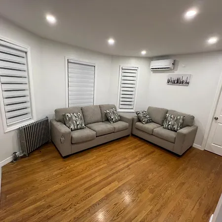 Cozy 2-person Near Jfk Airport & Shopping Area * New York