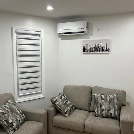Apartment Cozy 2-person Near Jfk Airport & Shopping Area