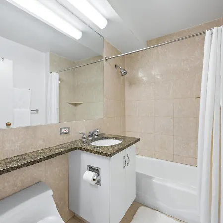 Chelsea 1br In Shared With Laundry And Rooftop