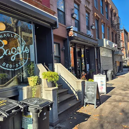 Relax And Unwind At Chic Bed-stuy Brownstone Apartment