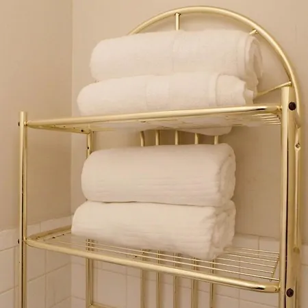 Historic Striver's Row Apartment *