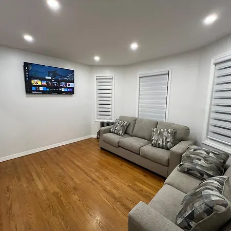 Cozy 2-person Near Jfk Airport & Shopping Area * New York