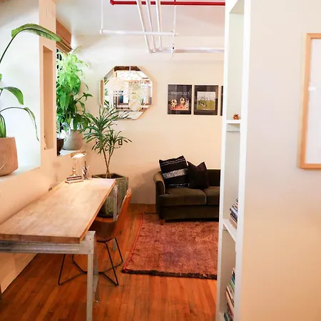 Artistic Vintage Loft In Williamsburg