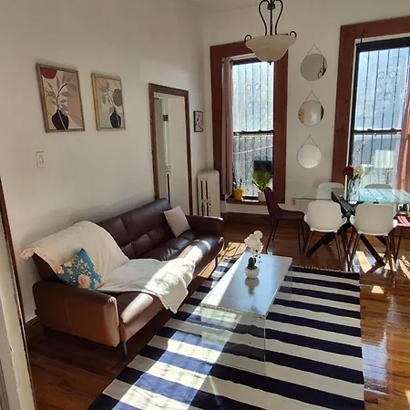 Relax And Unwind At Chic Bed-stuy Brownstone Apartment *