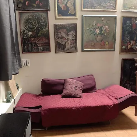 Apartment Near Seaport In Chinatown New York