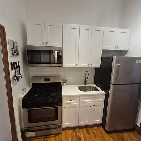 Relax And Unwind At Chic Bed-stuy Brownstone Apartment *