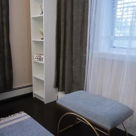 Apartment Brand New 3br 2ba Next To Park, Elevator