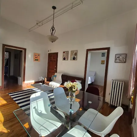Relax And Unwind At Chic Bed-stuy Brownstone Apartment *